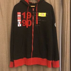 Men’s north face hoodie